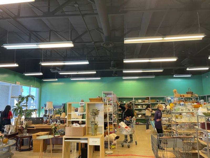 Hope's Closet - Goodyear, Arizona