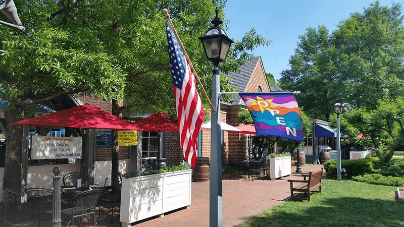 Berret's Seafood Restaurant and Taphouse Grill - Williamsburg, Virginia