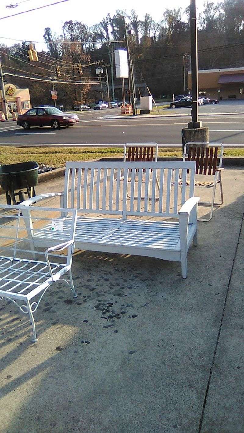 Furniture Finds: Hits and Misses to Know About