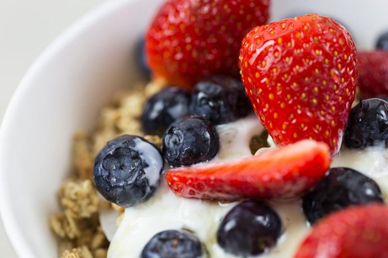 Greek yogurt with berries