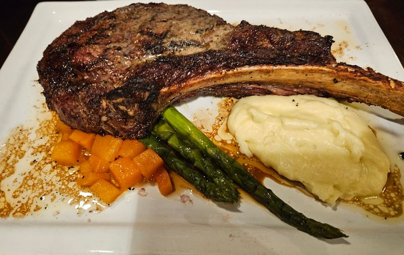 Annie Gunn's Restaurant - Chesterfield, Missouri