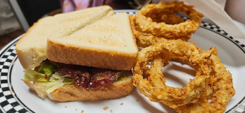 The Freshly Ground Cheeseburger