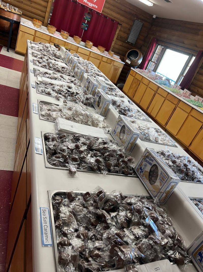 A delightful Nevada candy shop that brings childhood dreams to life 4 Legendary Fudge That Keeps People Coming Back