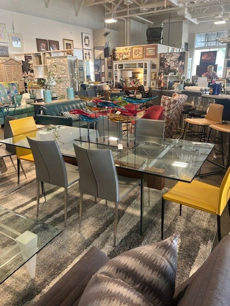 Spacious Layout Makes Browsing Comfortable and Easy