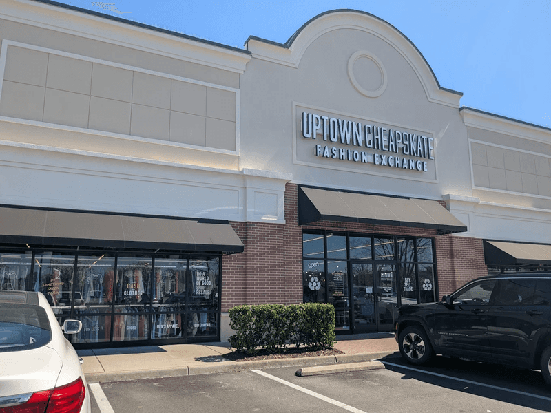 Store Hours That Work for Most Schedules