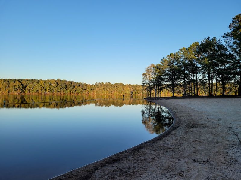 Lake Rutledge: A Stunning Spot for Sunrise Lovers
