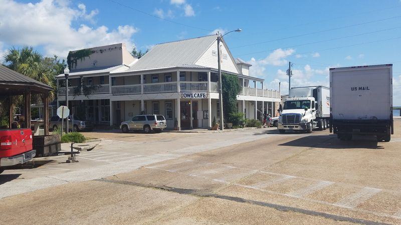 Walkable pleasures close to the water