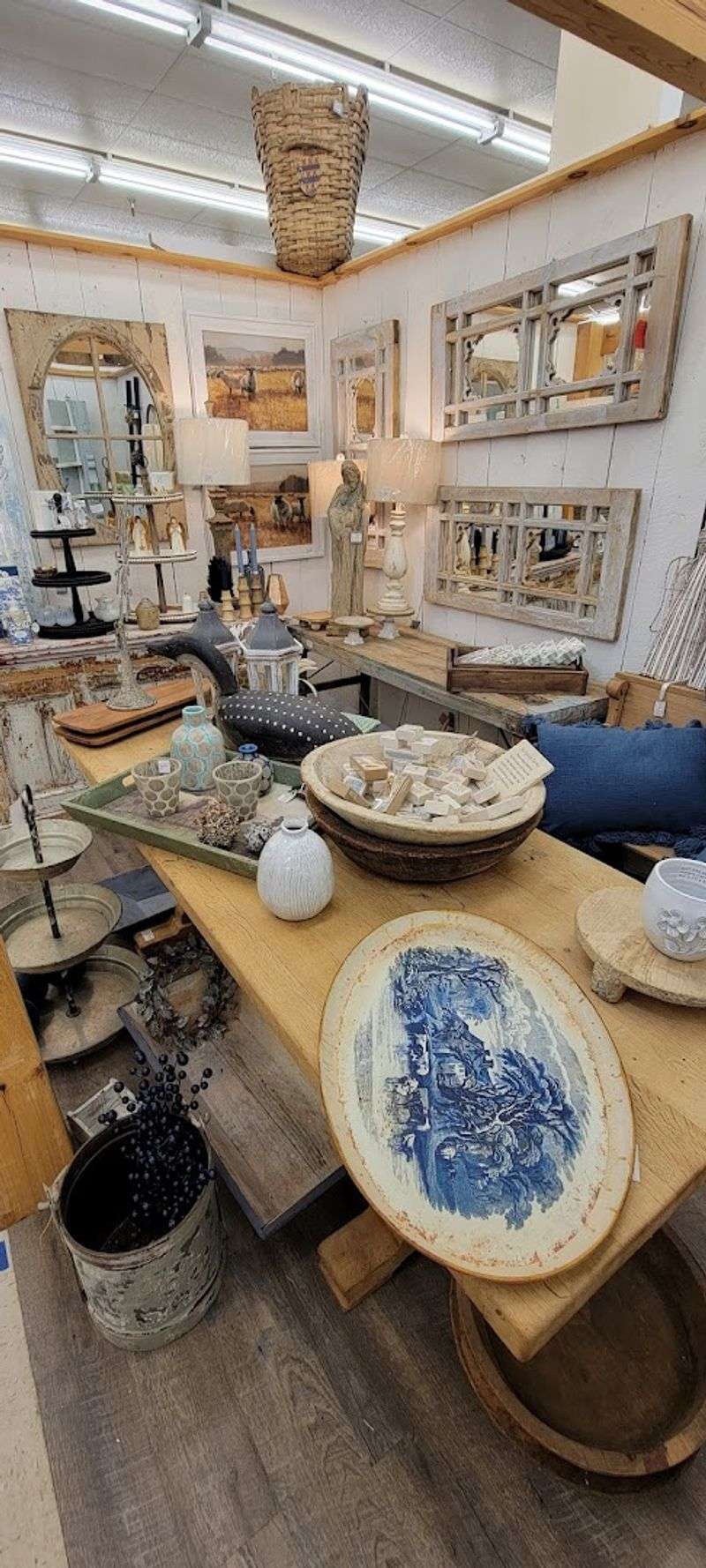 Furniture Paint and DIY Supplies for Creative Shoppers