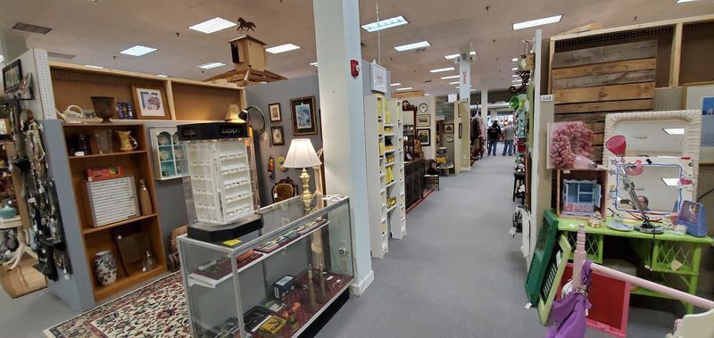 Unique Jewelry Finds at Every Turn