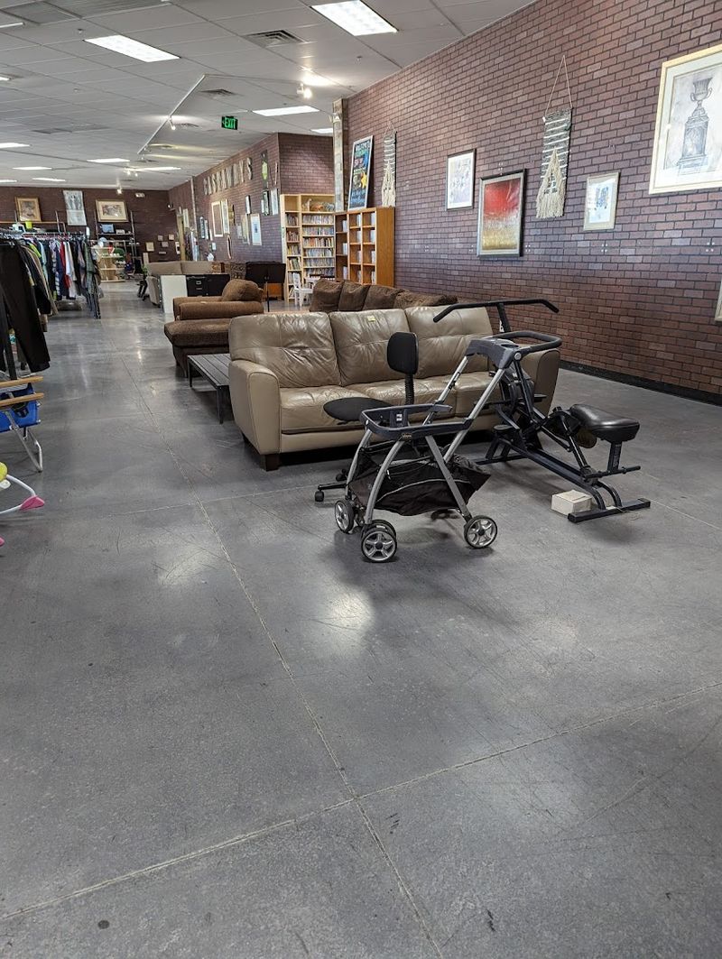 A huge thrift store in Nevada where $25 gets you plenty of great finds 6 Furniture Pieces Worth the Look