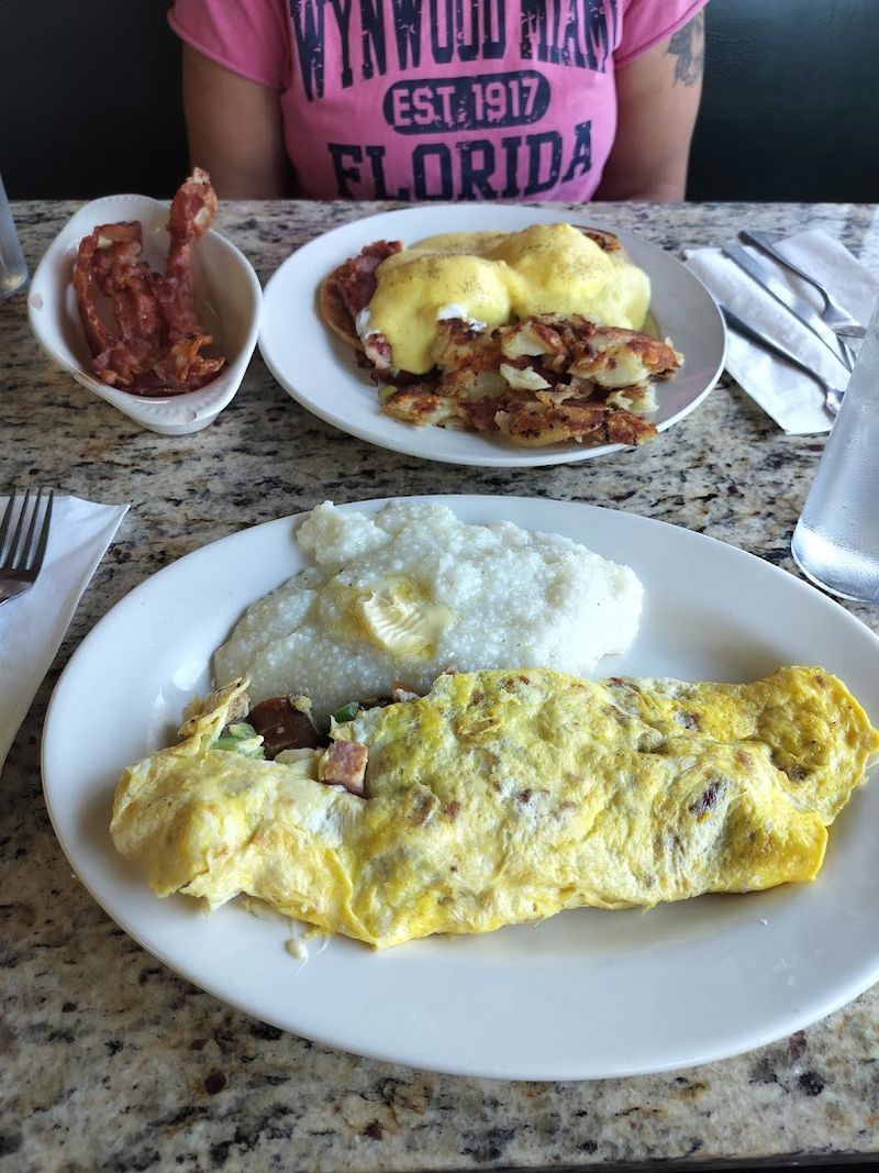Smooth and Creamy Grits That Converted a Skeptic