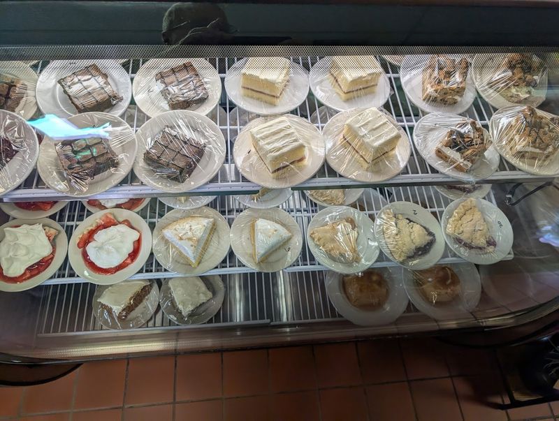 Shoofly Pie and Amish Desserts Worth Saving Room For