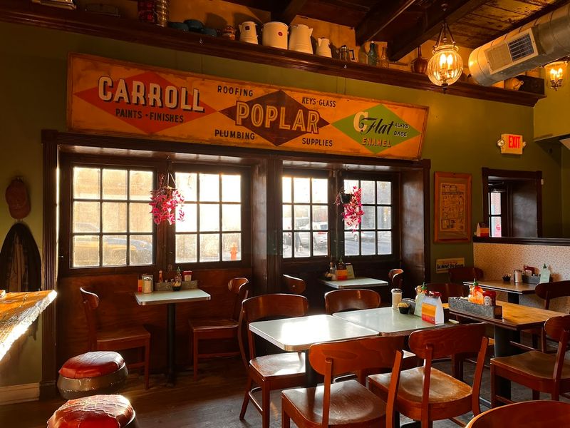 Honey's Sit 'n Eat - Philadelphia, Pennsylvania