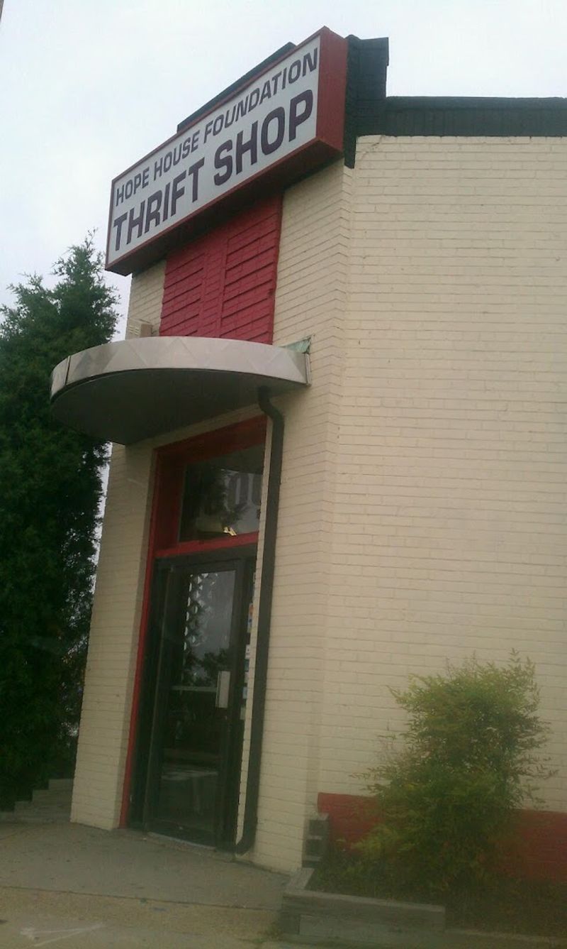 Hope House Foundation Thrift Shop - Norfolk, Virginia