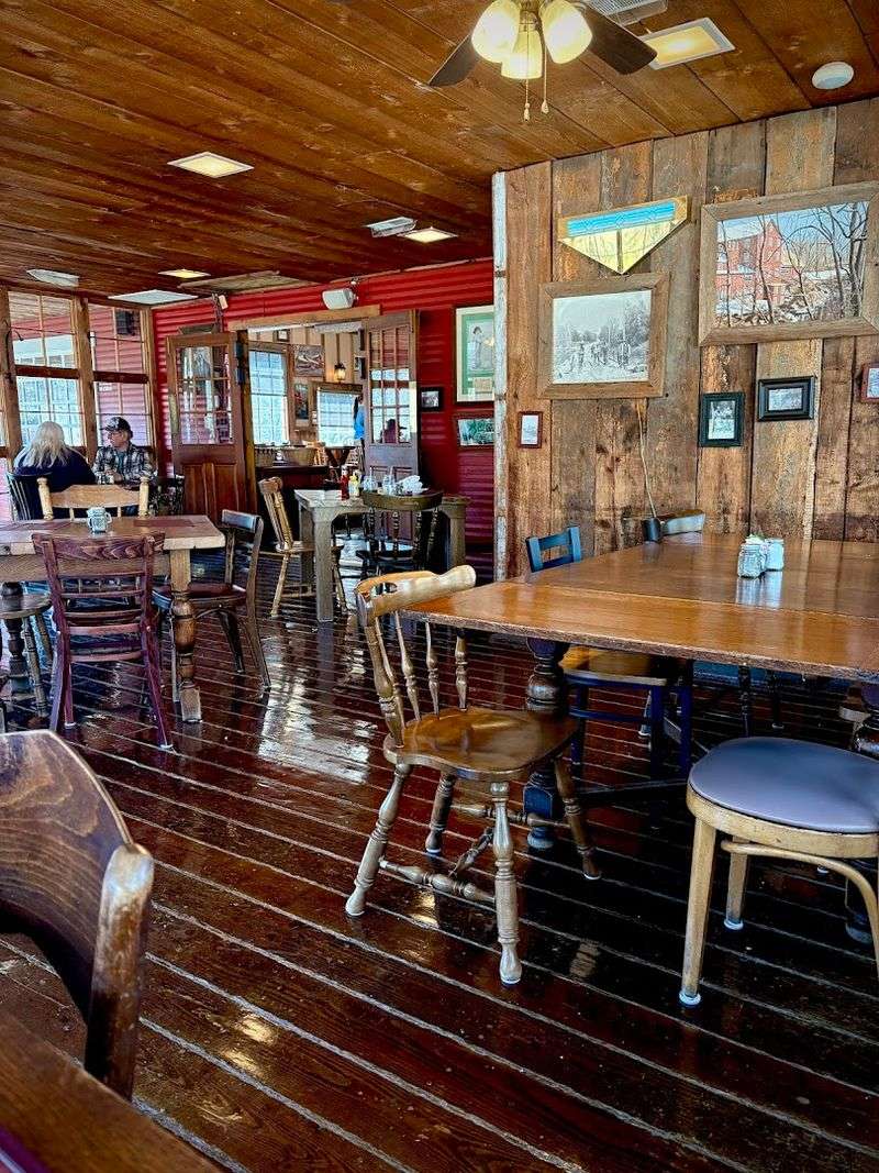 The Rustic, Farmhouse-Charm Interior