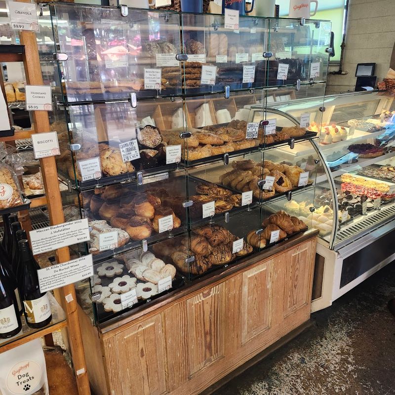 This Hole-In-The-Wall Restaurant In North Carolina Draws Visitors From All Over 13 Hours, Pricing, and Everything You Need to Plan Your Visit