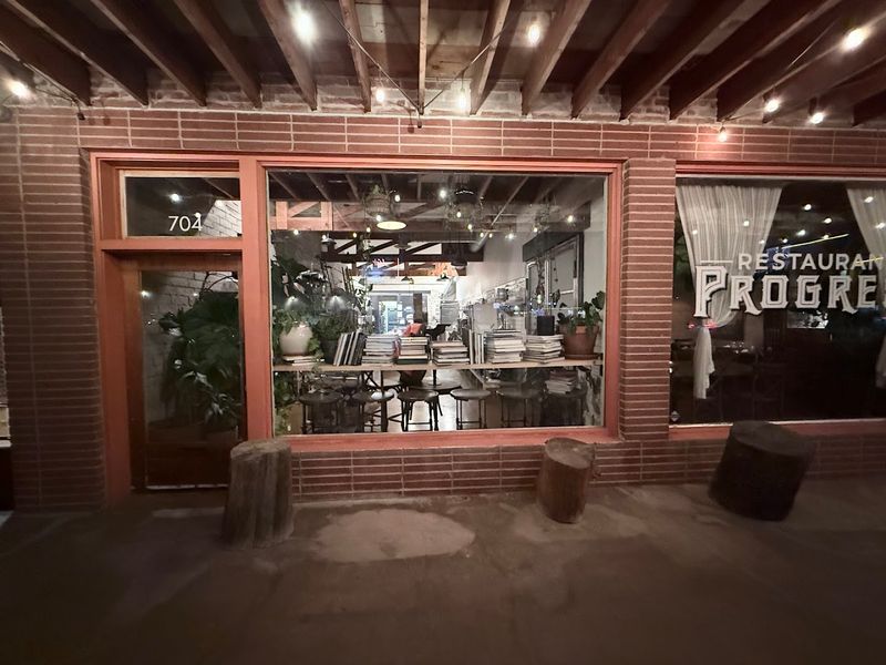 Hours, Pricing, and Making a Reservation