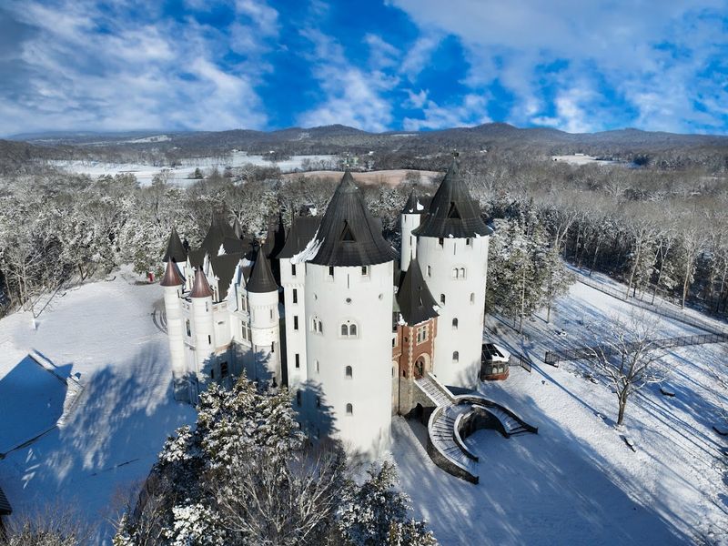 Taylor Swift Filmed Her Iconic Music Video Here