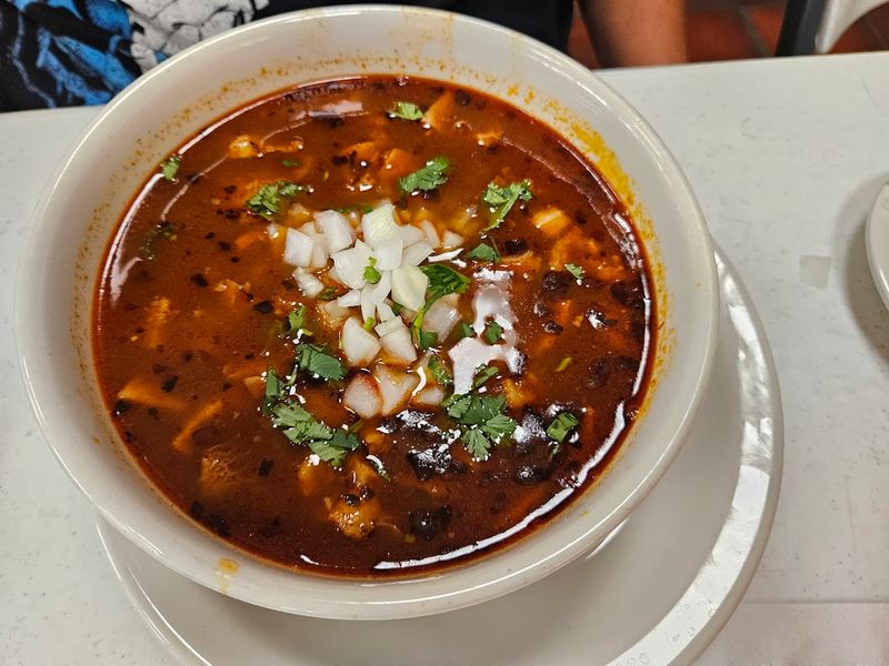 The Menudo That Wins Over Out-of-Towners