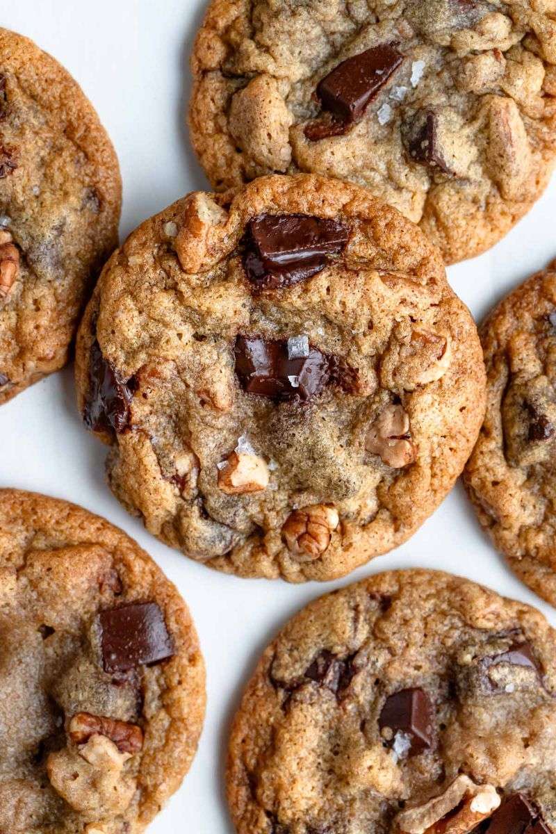 23 Foods That Used to Be Occasional Treats - But Are Now Everyday Habits 4 Sweet cookies