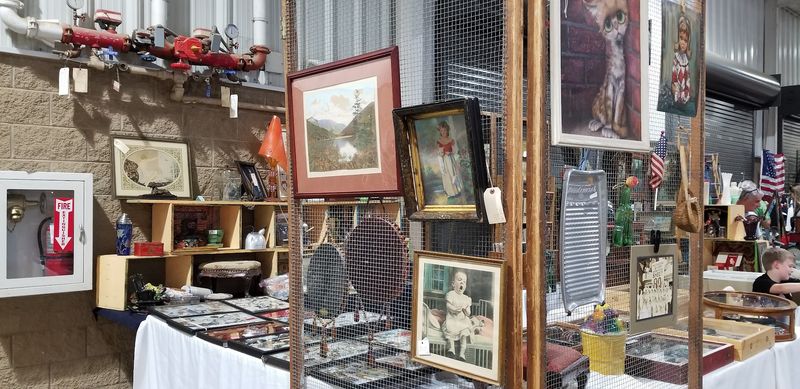 Vintage and Antique Finds Around Every Corner