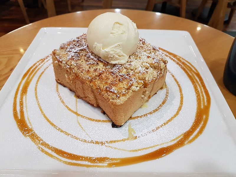 Honey toast