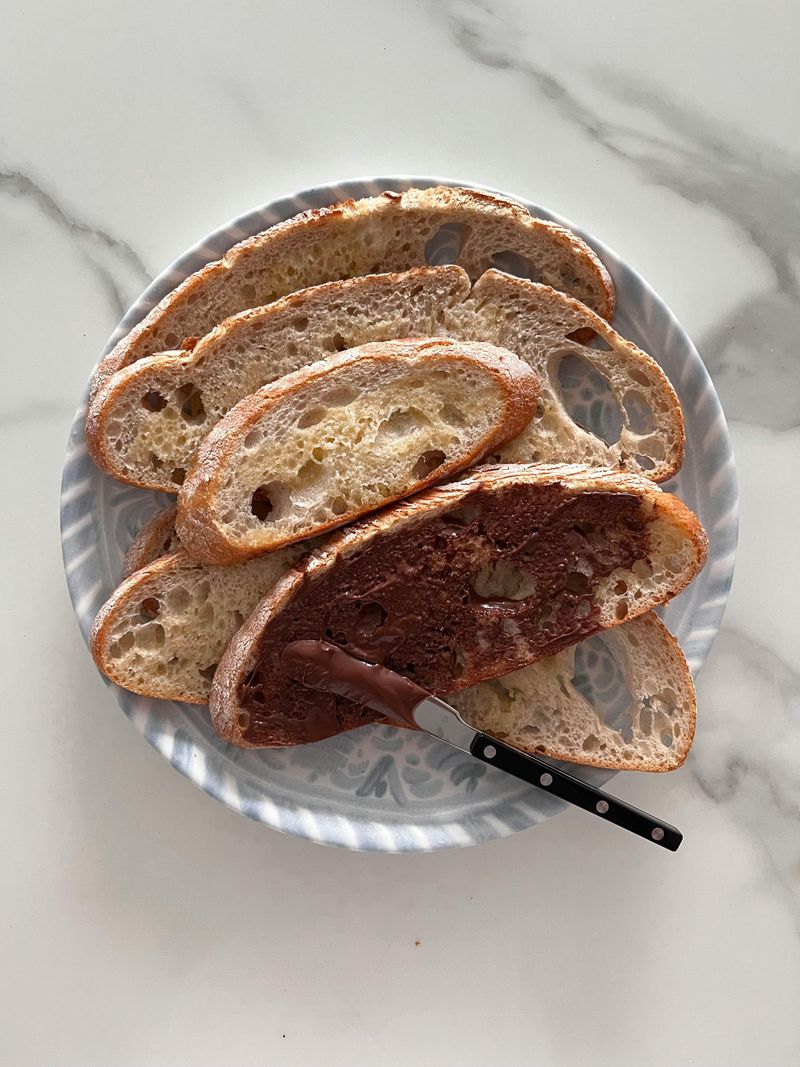 21 Foods That Can Turn a Simple Snack Into Something Special 10 Chocolate spread