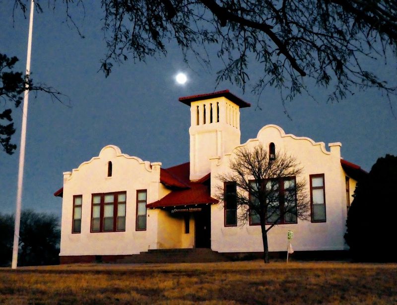 18 Beautiful Arizona Mountain Towns Where Life Moves Slower And Costs Less 16 Patagonia - Arizona