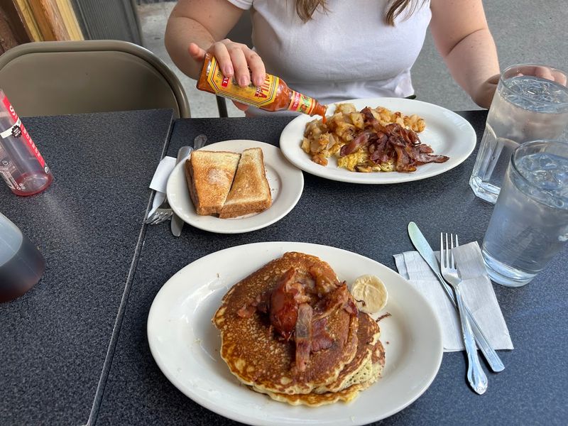 La Bonbonniere - New York, New York