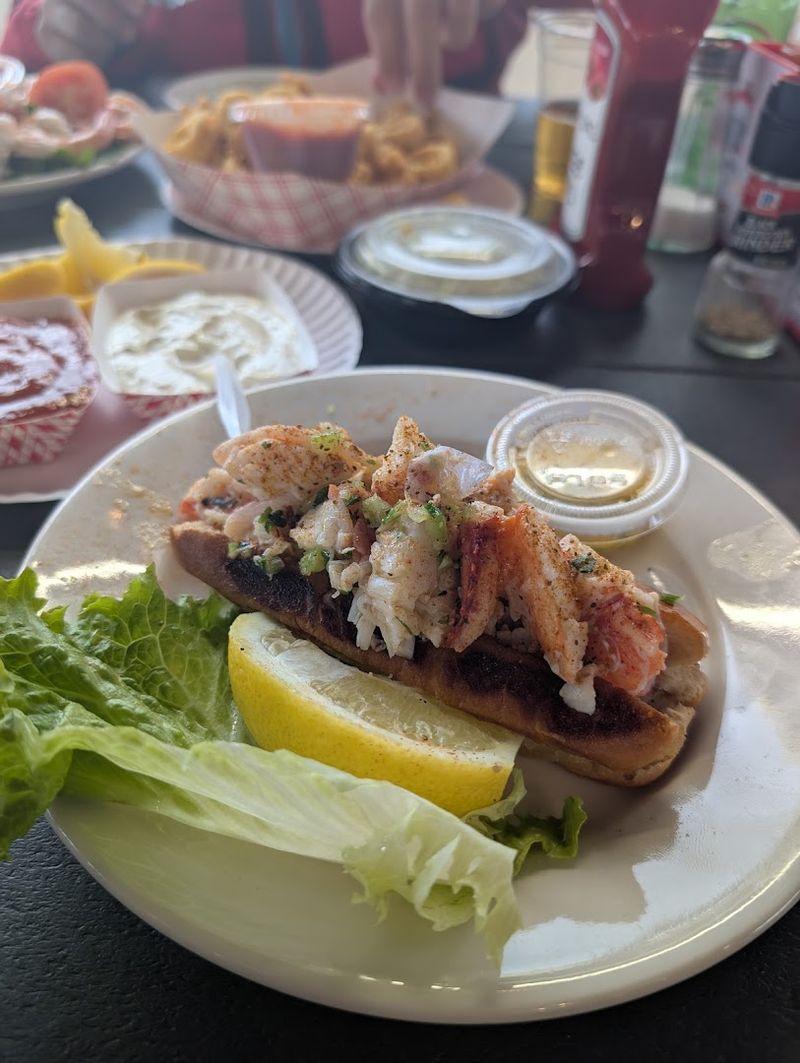 The Cold Lobster Roll That Leaves You Speechless