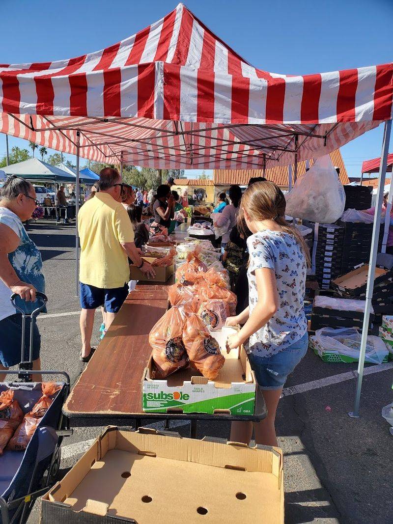 12 Huge Flea Markets In Arizona That Some Shoppers Prefer Over Costco 11 Casa Grande Farmers Market - Casa Grande, Arizona