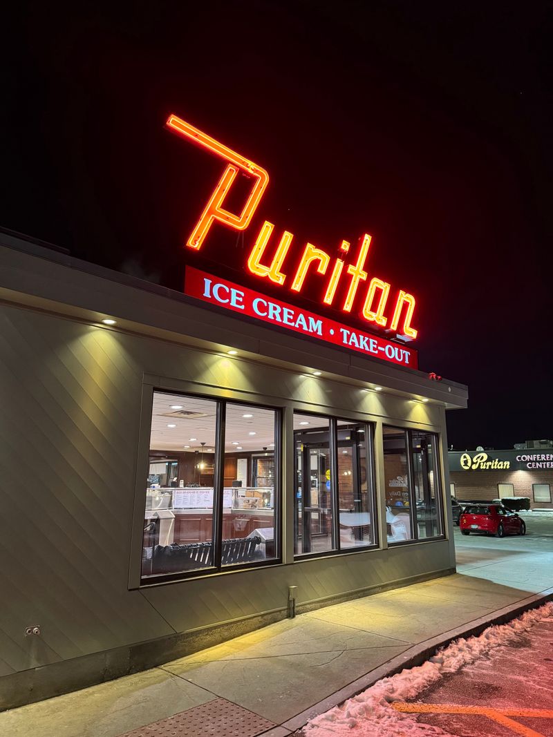 Puritan Backroom – Manchester, New Hampshire