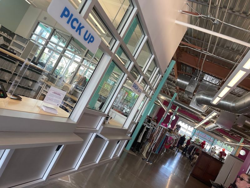 Donation Drop-Offs That Actually Support a Worthy Cause