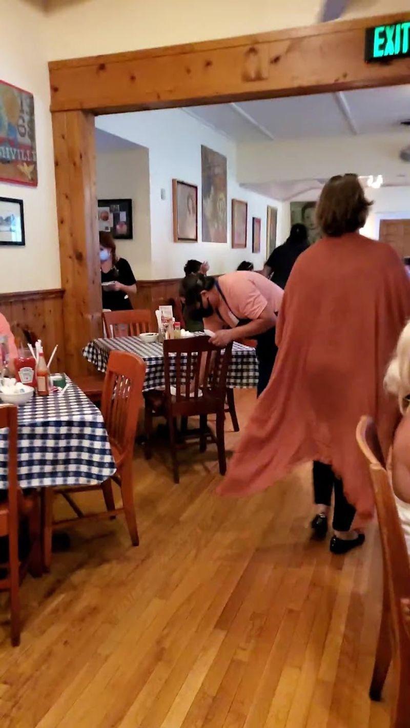 Warm Southern Hospitality and Service