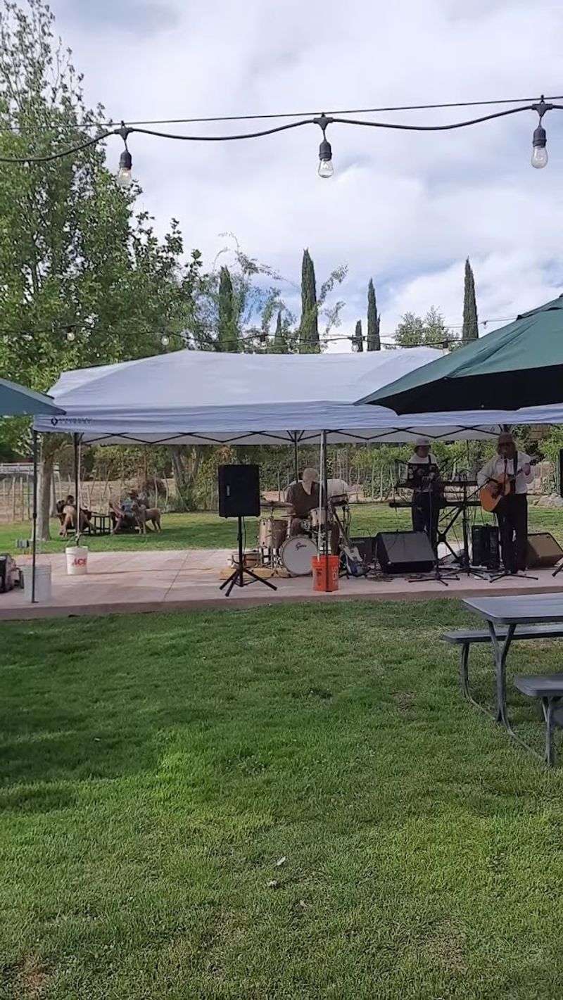 Food Trucks That Round Out the Experience