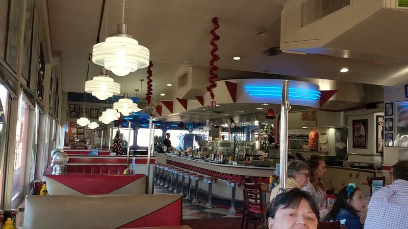 This vintage Arizona spot brings the 1950s back to life 9 Family-Friendly Atmosphere From Start to Finish