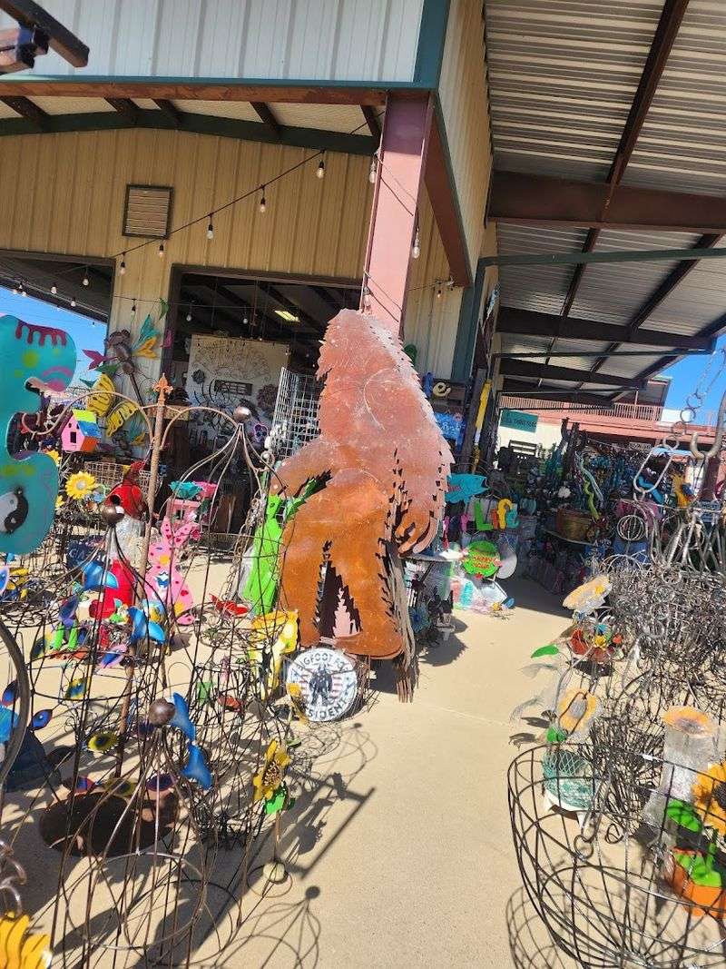 Mexican Imports and Decorative Goods Full of Color