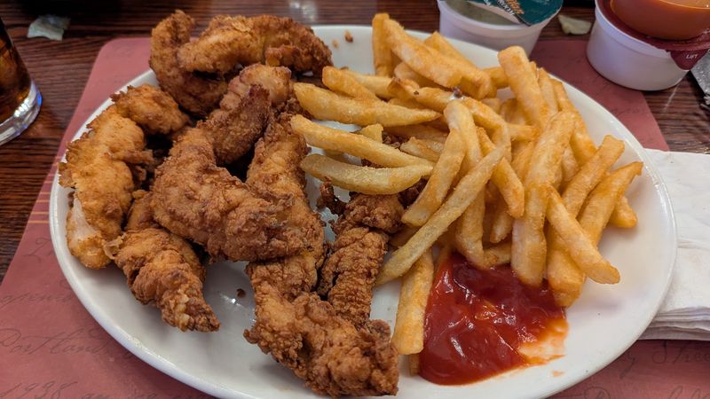 Puritan Backroom Restaurant - Manchester, New Hampshire