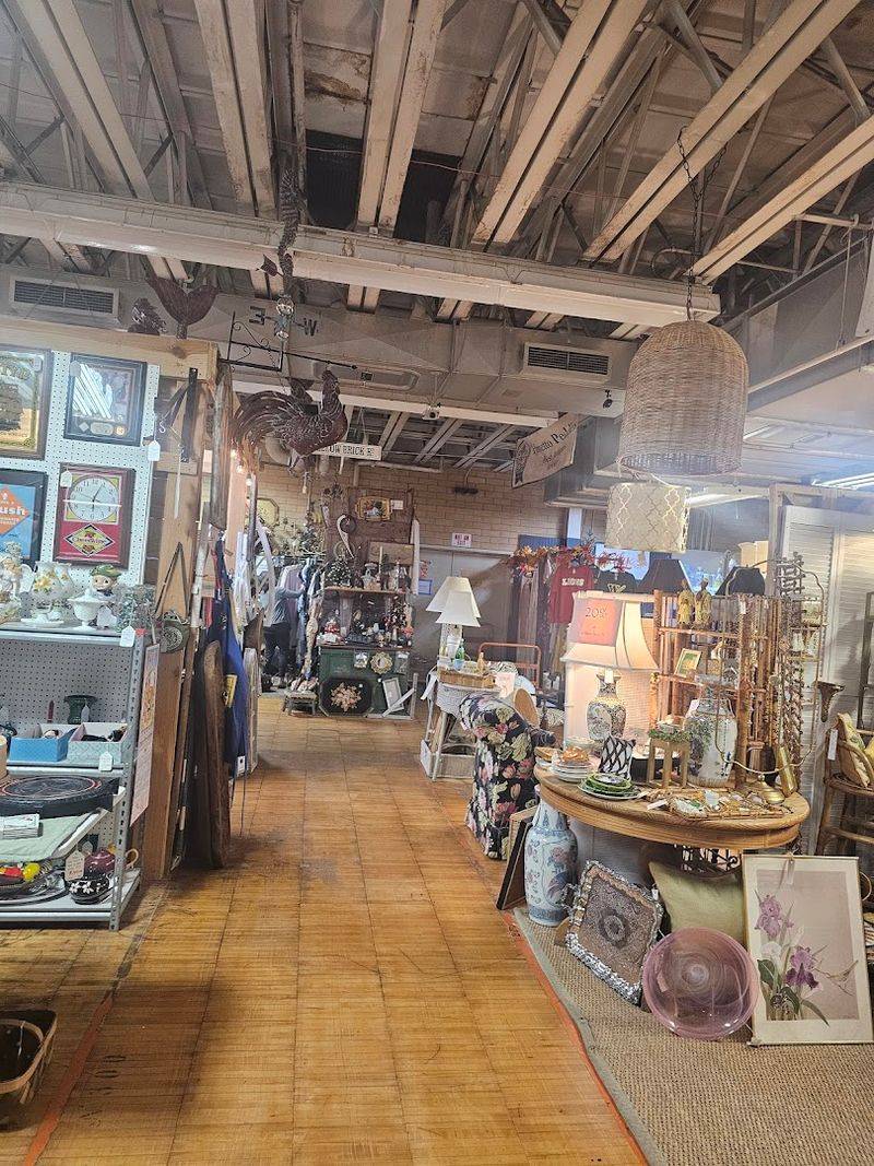 Vintage Clothing and Textile Finds