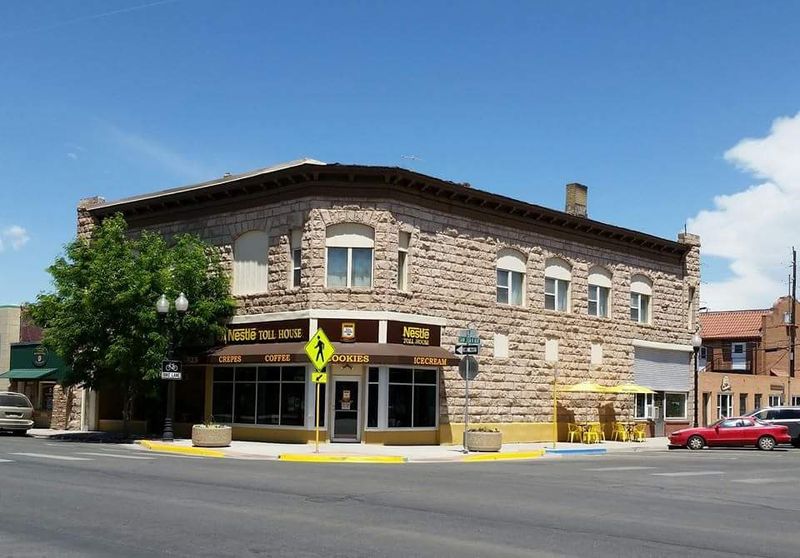 Local Dining With Authentic Flavor