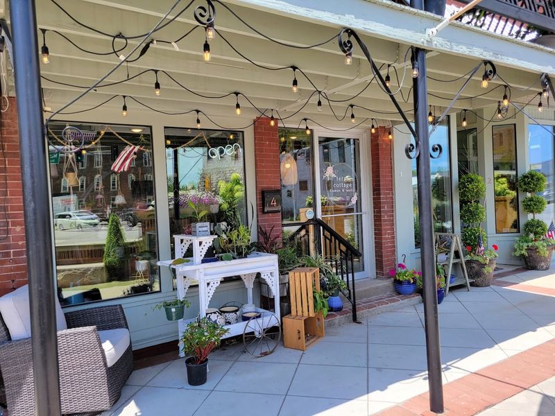 Local Dining and Shopping in Casey