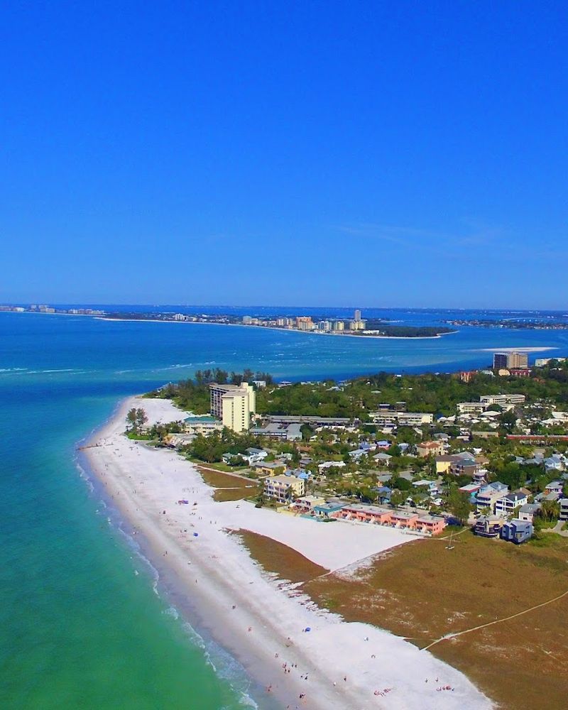 Florida Islands That Feel Far Removed From Everyday Life 14 Siesta Key - Florida