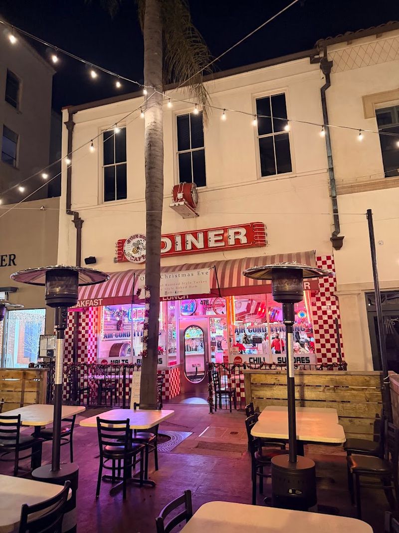Busy Bee Cafe - Ventura, California