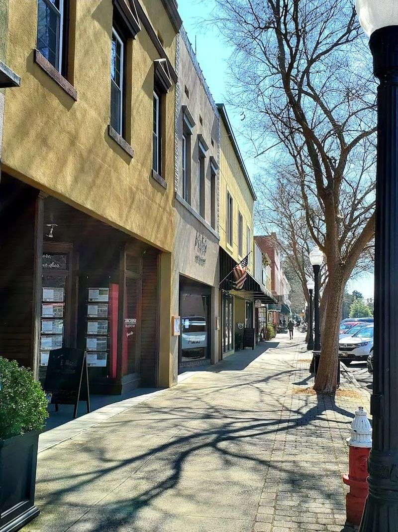 Low Property Taxes Keep Monthly Costs Down