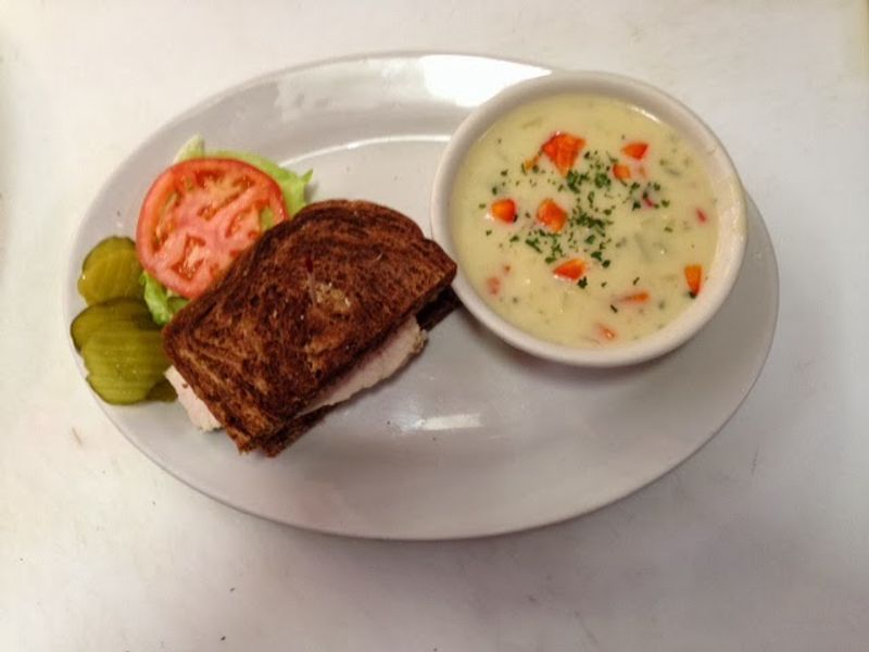 Lunch Options That Surprise First-Timers