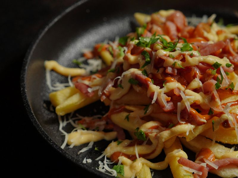 22 Foods People Judge Instantly - Then End Up Finishing Without Saying a Word 13 Loaded fries