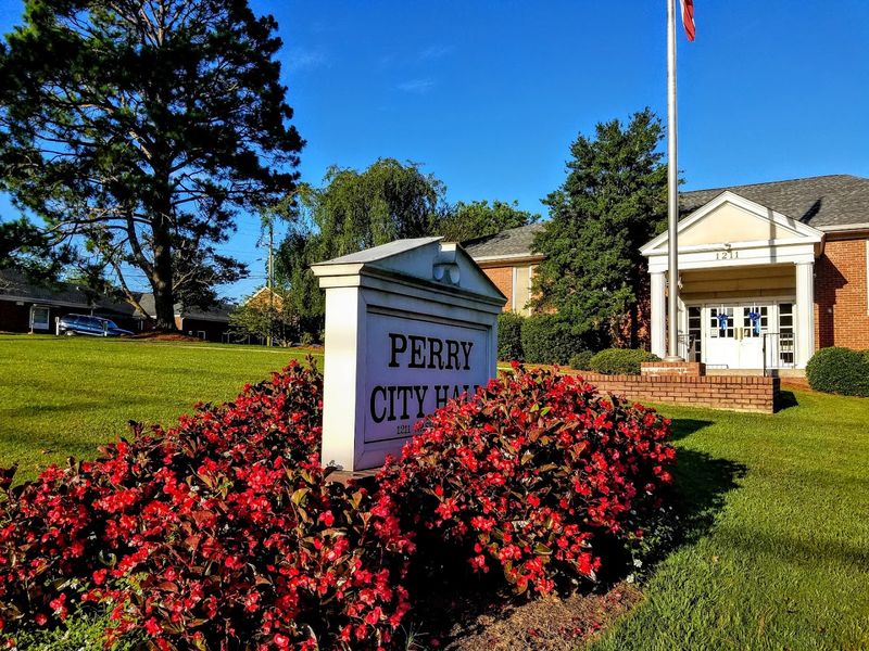 Where to Retire in Florida Without Outspending a Social Security Budget 10 Perry