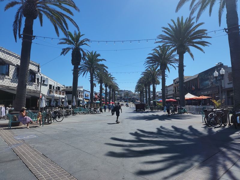 California Beach Towns That Feel Like a Year-Round Escape 8 Hermosa Beach - California