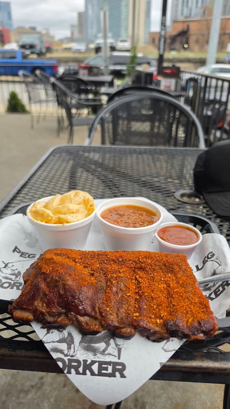 13 Tennessee restaurants where the barbecue is good enough to plan a whole weekend around 7 Peg Leg Porker BBQ - Nashville, Tennessee