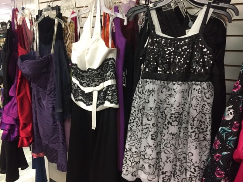 Clothing Deals That Beat Online Prices